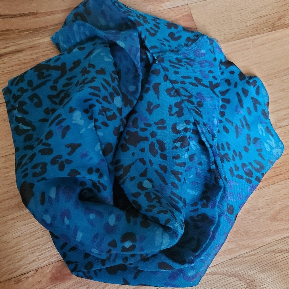 3 Scarf Bundle - Picture 4 of 4
